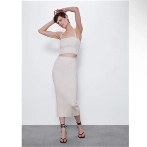 Elegant Cream Midi Pencil Skirt